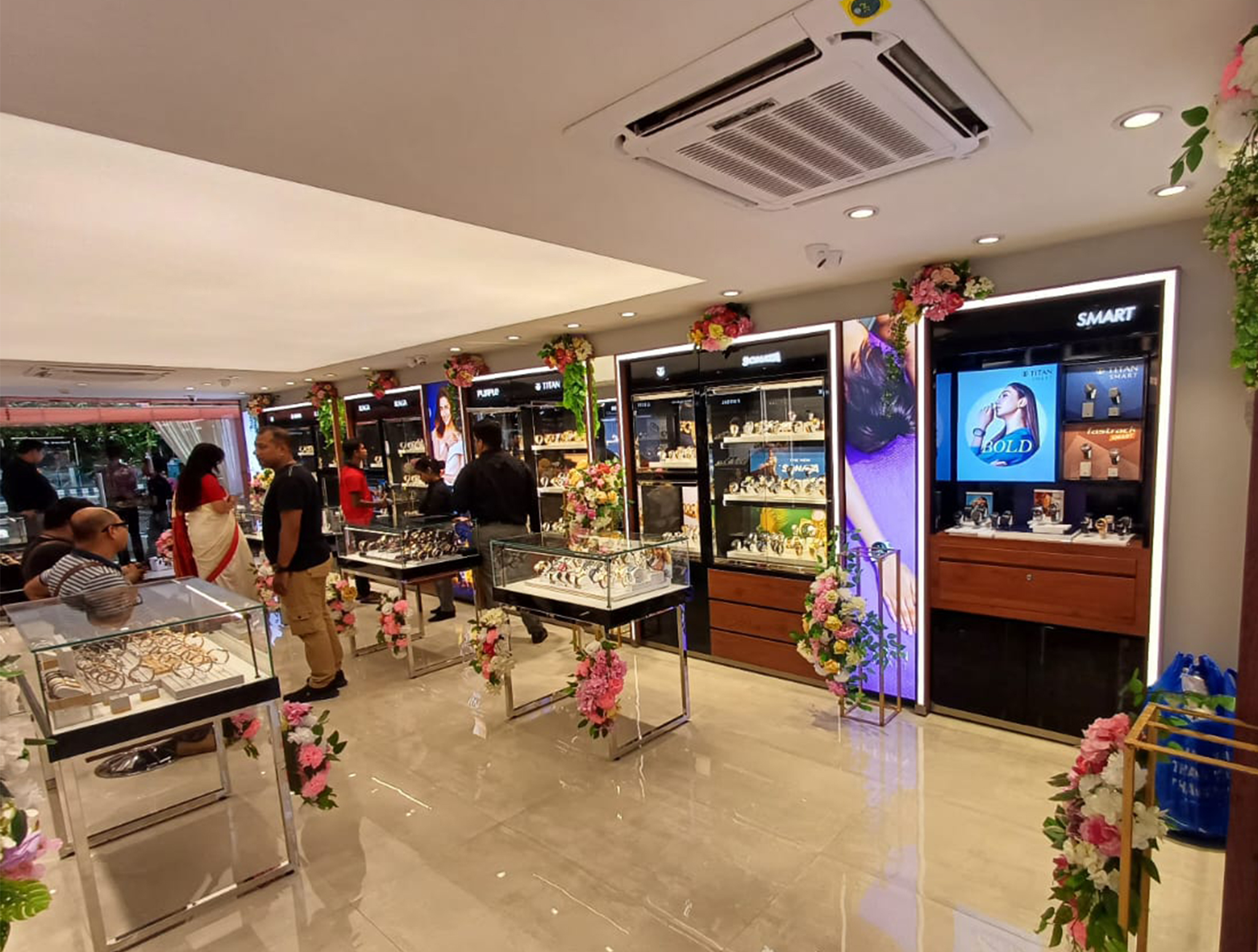 Baguihati Titan Store Launching
